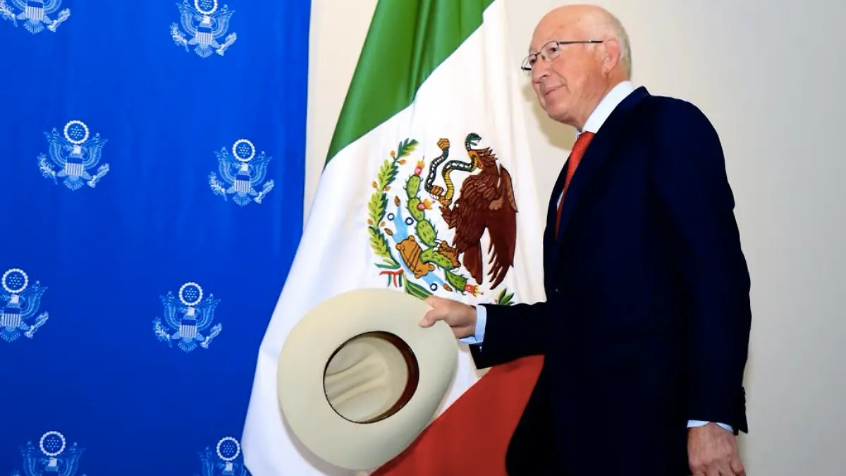 En Debate  ¿Es Ken Salazar un buen o un mal embajador